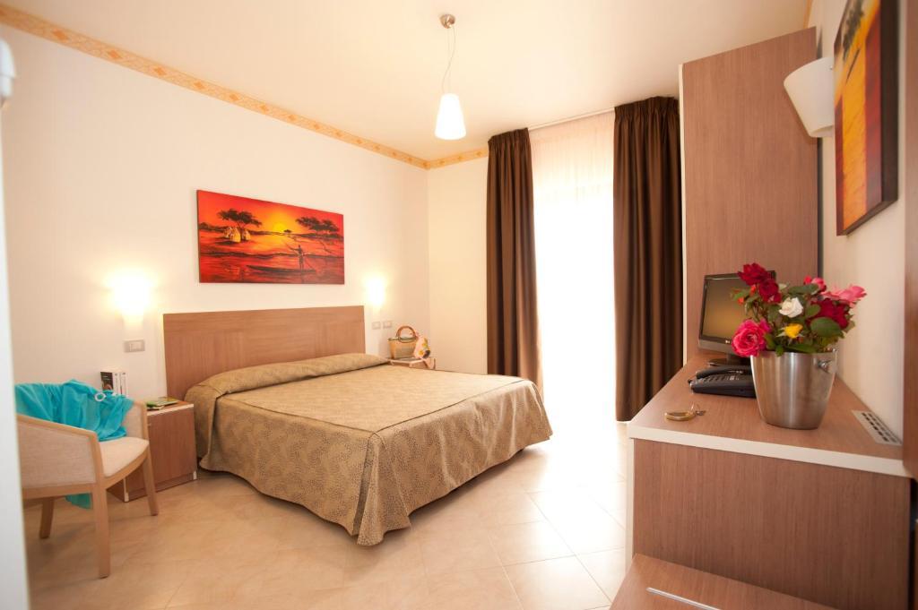 Oasiclub Hotel فيستَ المظهر الخارجي الصورة