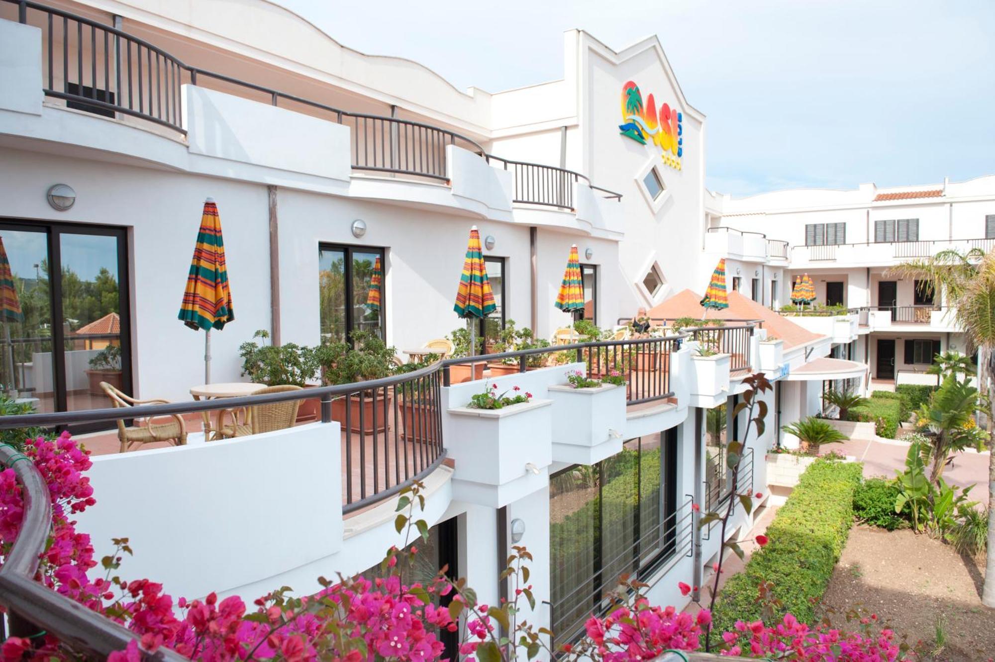 Oasiclub Hotel فيستَ المظهر الخارجي الصورة