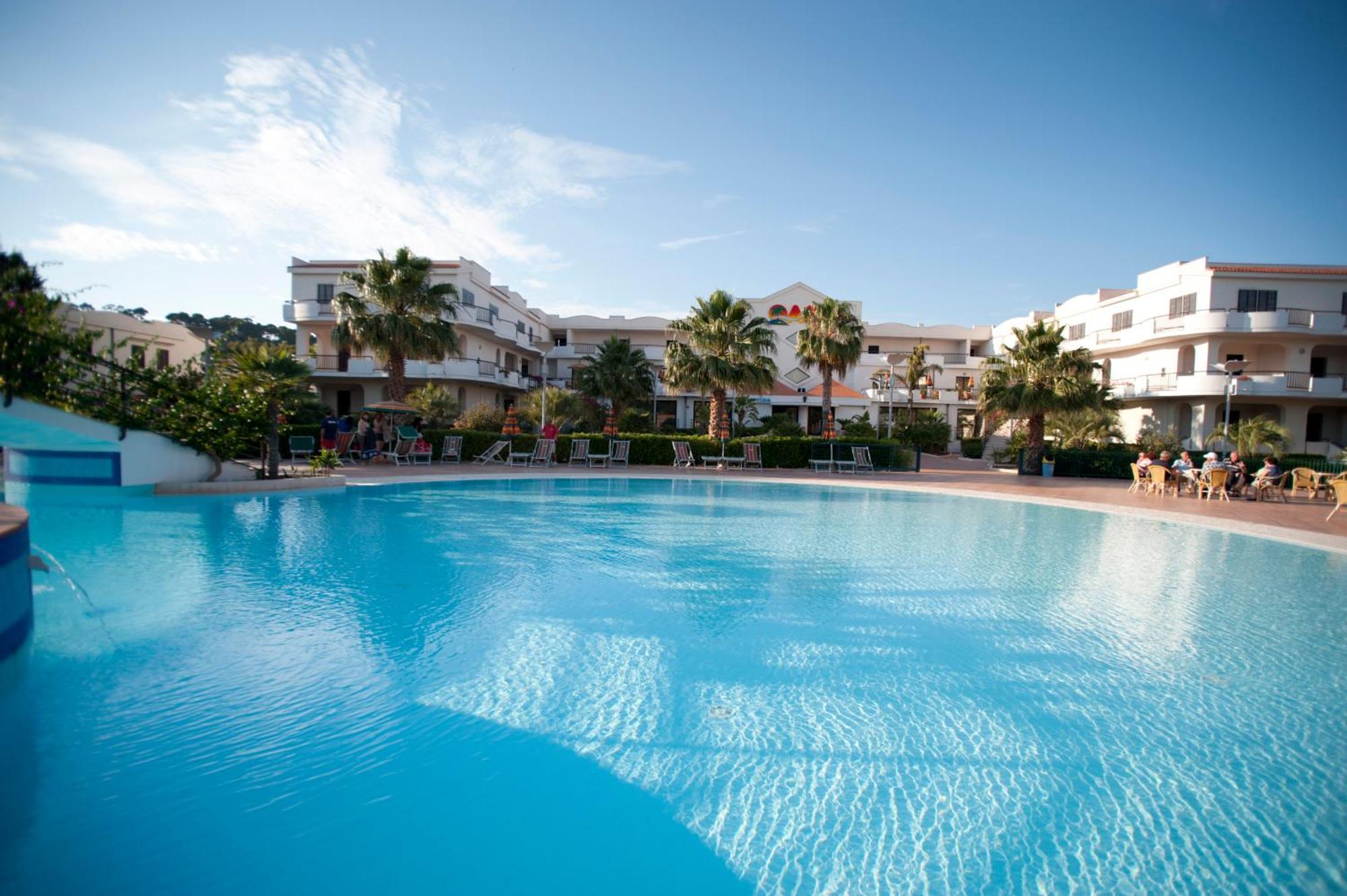 Oasiclub Hotel فيستَ المظهر الخارجي الصورة