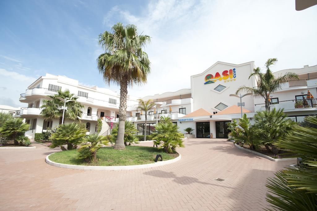 Oasiclub Hotel فيستَ المظهر الخارجي الصورة