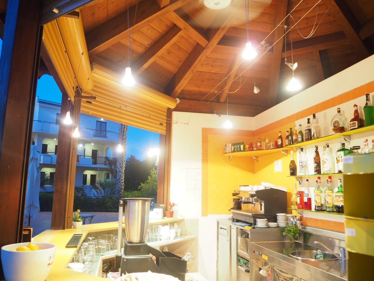 Oasiclub Hotel فيستَ المظهر الخارجي الصورة