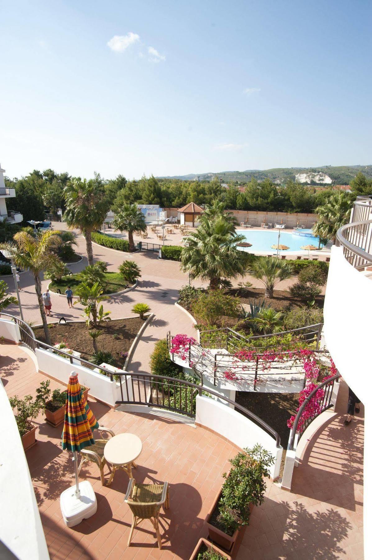 Oasiclub Hotel فيستَ المظهر الخارجي الصورة